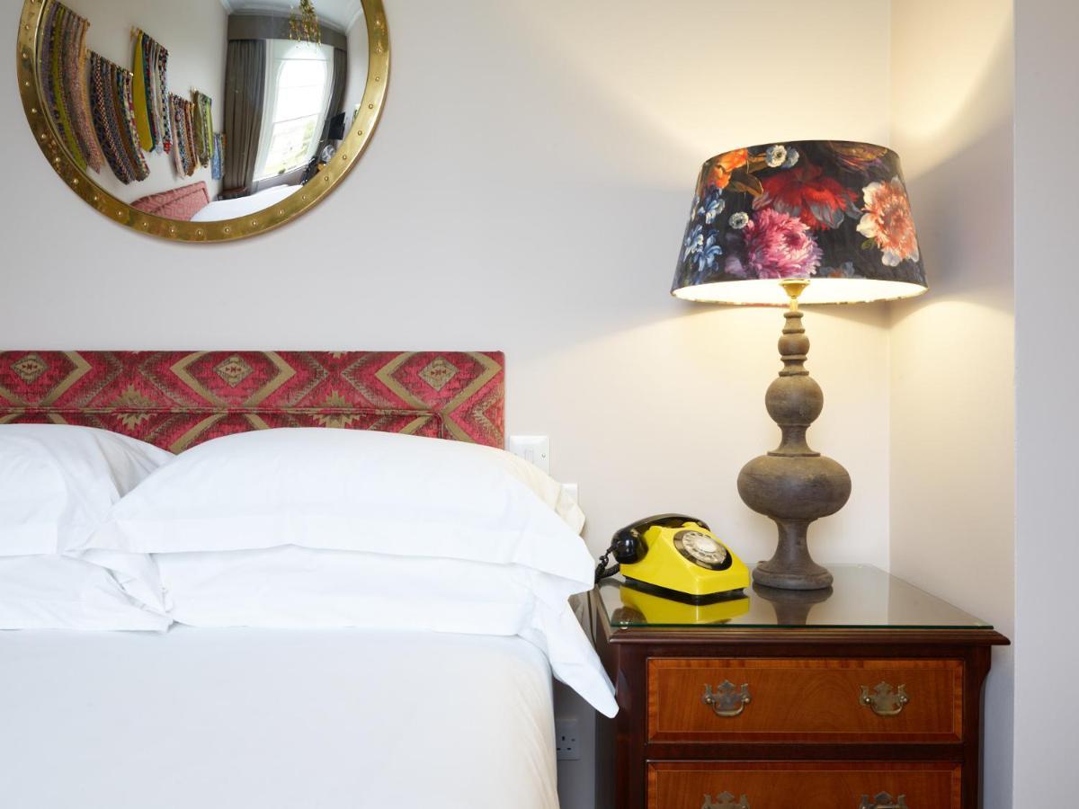 The Bird, Bath Hotel Bagian luar foto